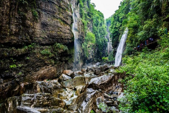 康輝旅游網(wǎng)<特惠><深度恩施>廣州往返萬州 恩施大峽谷、獅子關(guān)、地心谷、梭布埡雙飛5天