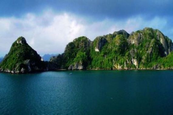 康輝旅游網<經典皇家越南>廣州往返下龍灣豪華游船、升龍灣、驚訝洞、天堂島、獅子島動車6天