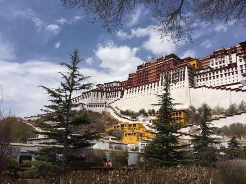 康辉旅游网青岛往返（印象西藏）西藏雅鲁藏布江大峡谷、布达拉宫、大昭寺广场、药王山观景台四卧11/12日游