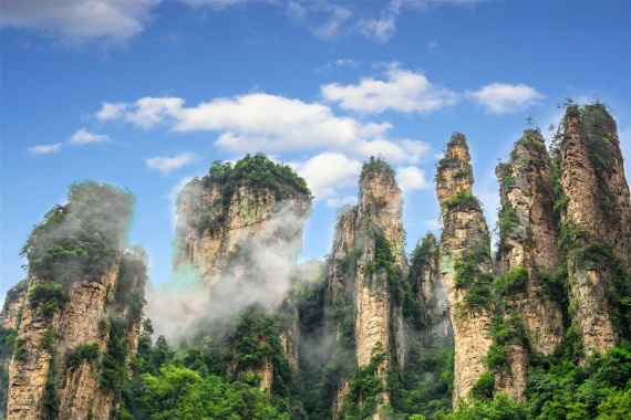 康辉旅游网HX【梦幻张家界】张家界森林公园+天门山玻璃栈道+魅力湘西+凤凰古城 双高4天