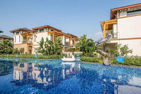 康辉旅游网【英德.直通车】广州往返英德宝墩湖湖山温泉度假村3天2晚，玩超长泳道，食足10餐