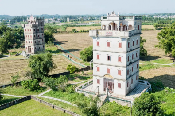 康辉旅游网广州往返江门开平碉楼、自力村、立园、品开平黄鳝饭 深度纯玩1天