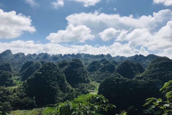 康辉旅游网<遇见>广州出发贵州畅游黔东南黄果树+万峰林+马岭河+二十四道拐+青岩双动5天