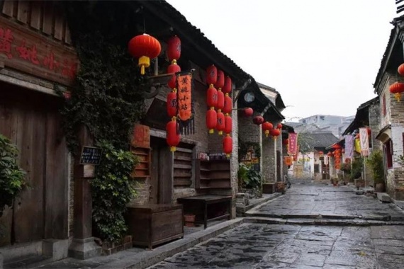 康辉旅游网广州往返ZM梦境黄姚 黄姚古镇、水墨画廊、荷塘村、西溪湿地公园动车3天