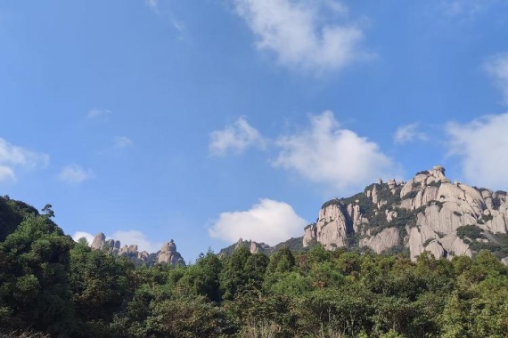 康辉旅游网广州往返永定初溪土楼、泉州开元寺、福州、霞浦太姥山纯玩双动5天，鲤遇霞浦