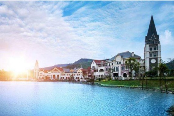 康辉旅游网<高明直通车>广州往返美的鹭湖入住岭南东方酒店纯玩2天