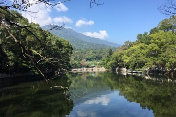康辉旅游网【赞】 广州往返惠州 逛惠州5A西湖 拜5A罗浮仙山 古石龙 食足3餐 纯玩2天