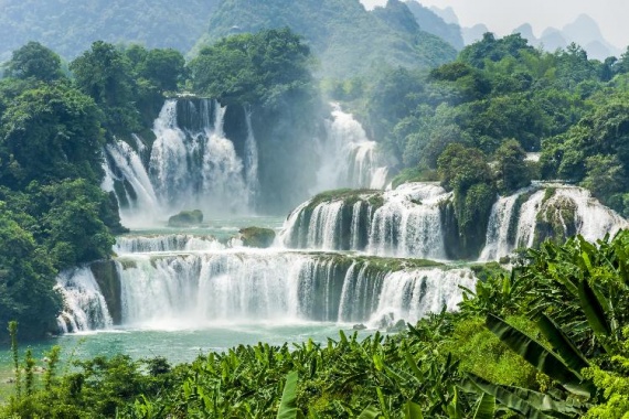 康辉旅游网ZM<八桂漫时光>双动6天，广西南宁+巴马+北海+靖西+德天跨国大瀑布+三门海